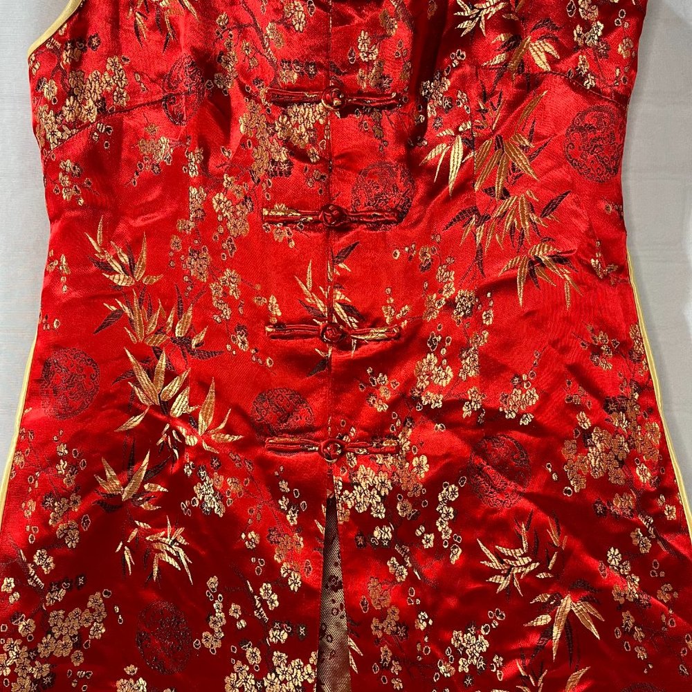 Women's Chinese/Asian/Oriental Top with Red & Gold Coloring & Detail, Size Large - Picture 3 of 5